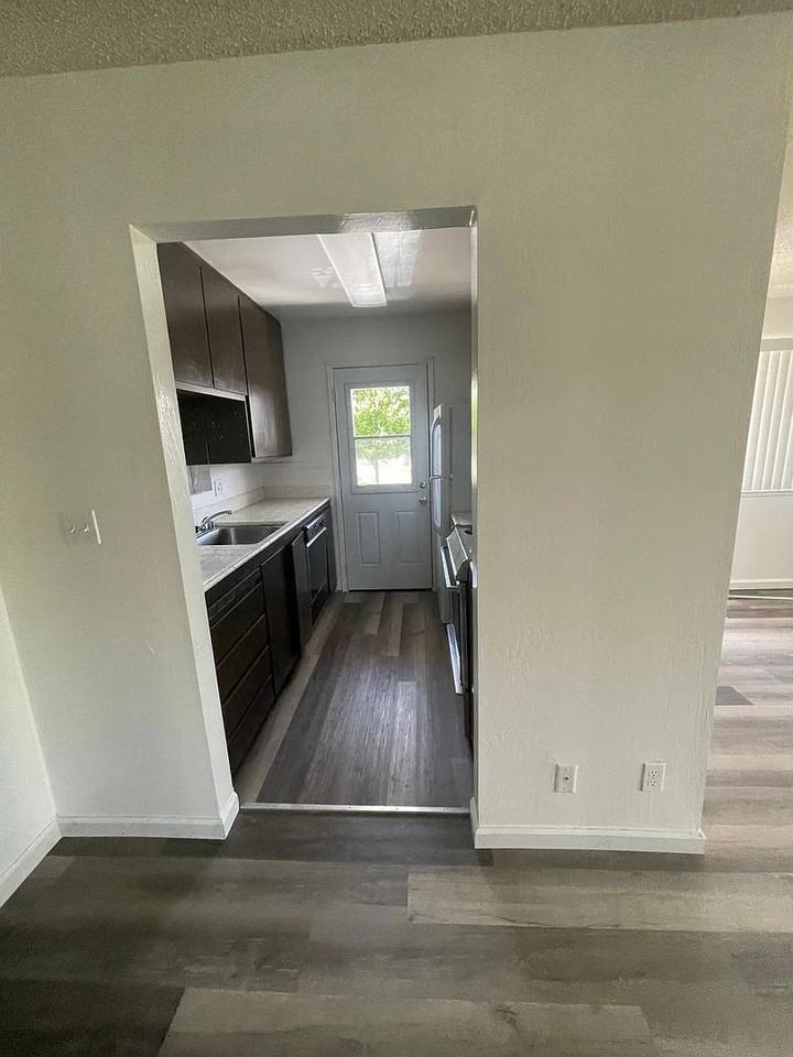 3713 Park Dr #4 - Photo 2 of 5