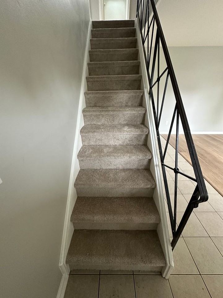 35 Medford Ln - Photo 7 of 18