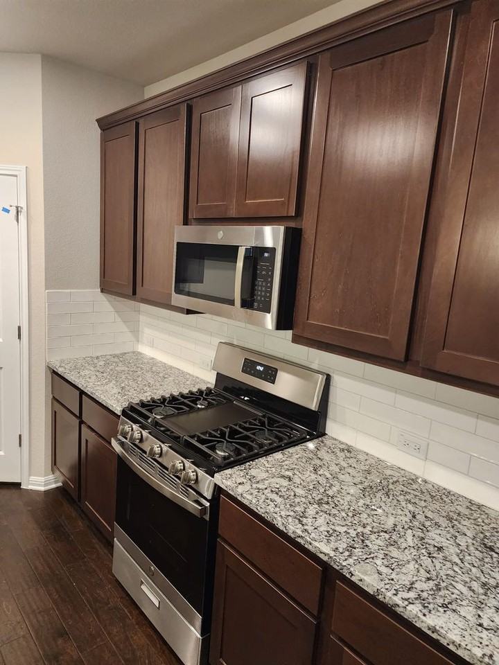 1668 Coral Sunrise - Photo 5 of 20