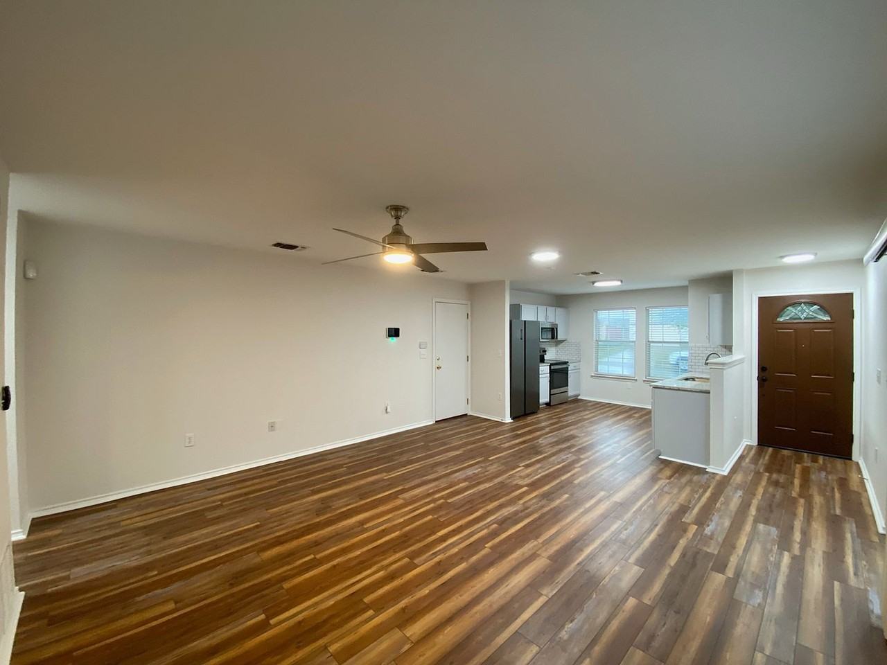 11255 Dublin Woods - Photo 4 of 25