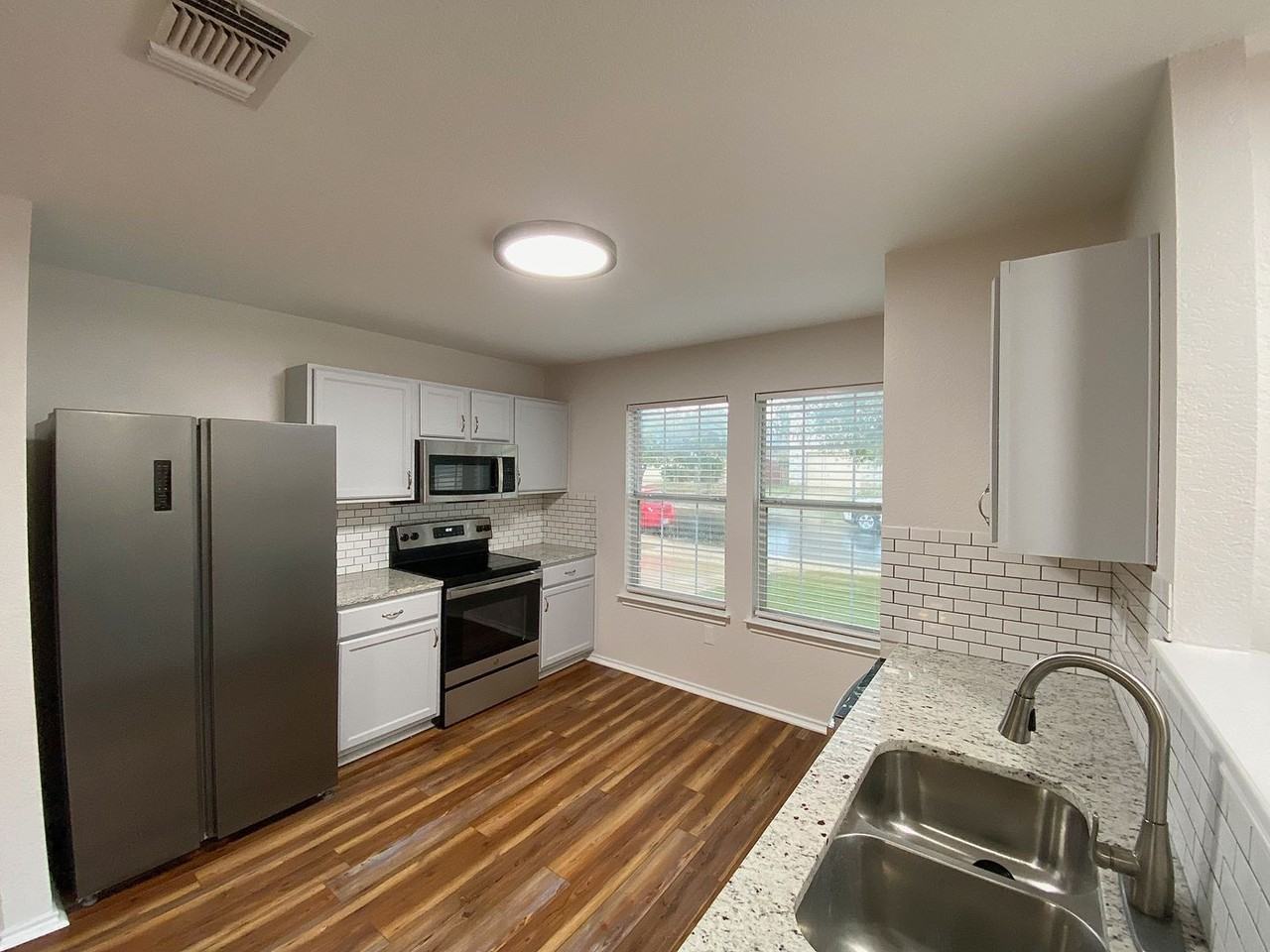 11255 Dublin Woods - Photo 6 of 25
