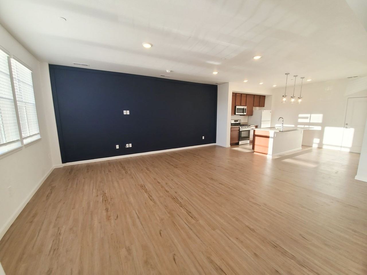 10767 Hidden Pool Hts - Photo 3 of 19