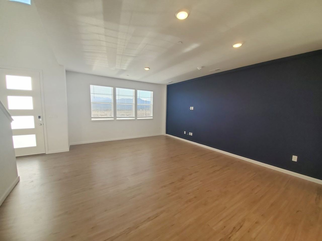 10767 Hidden Pool Hts - Photo 4 of 19