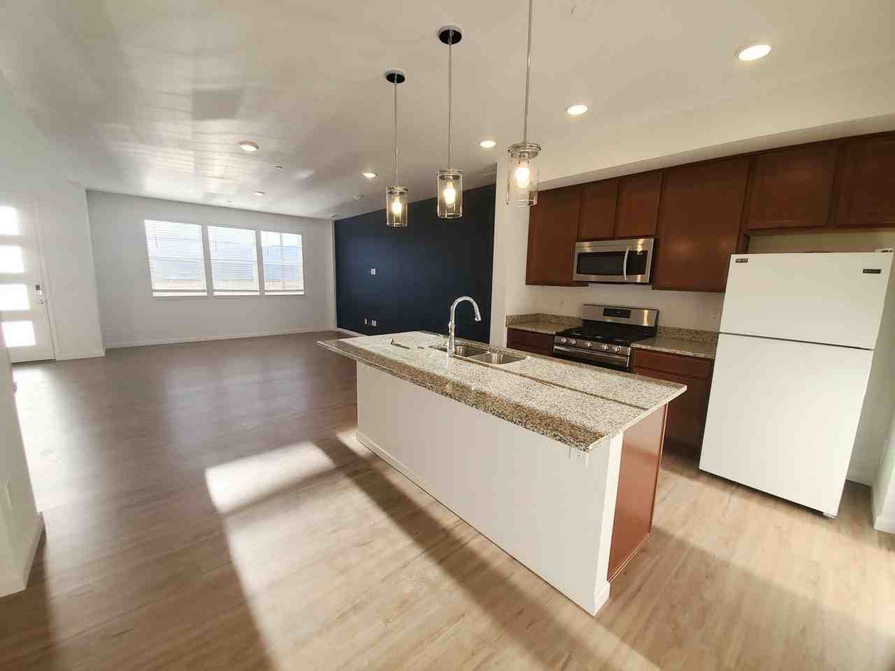 10767 Hidden Pool Hts - Photo 5 of 19