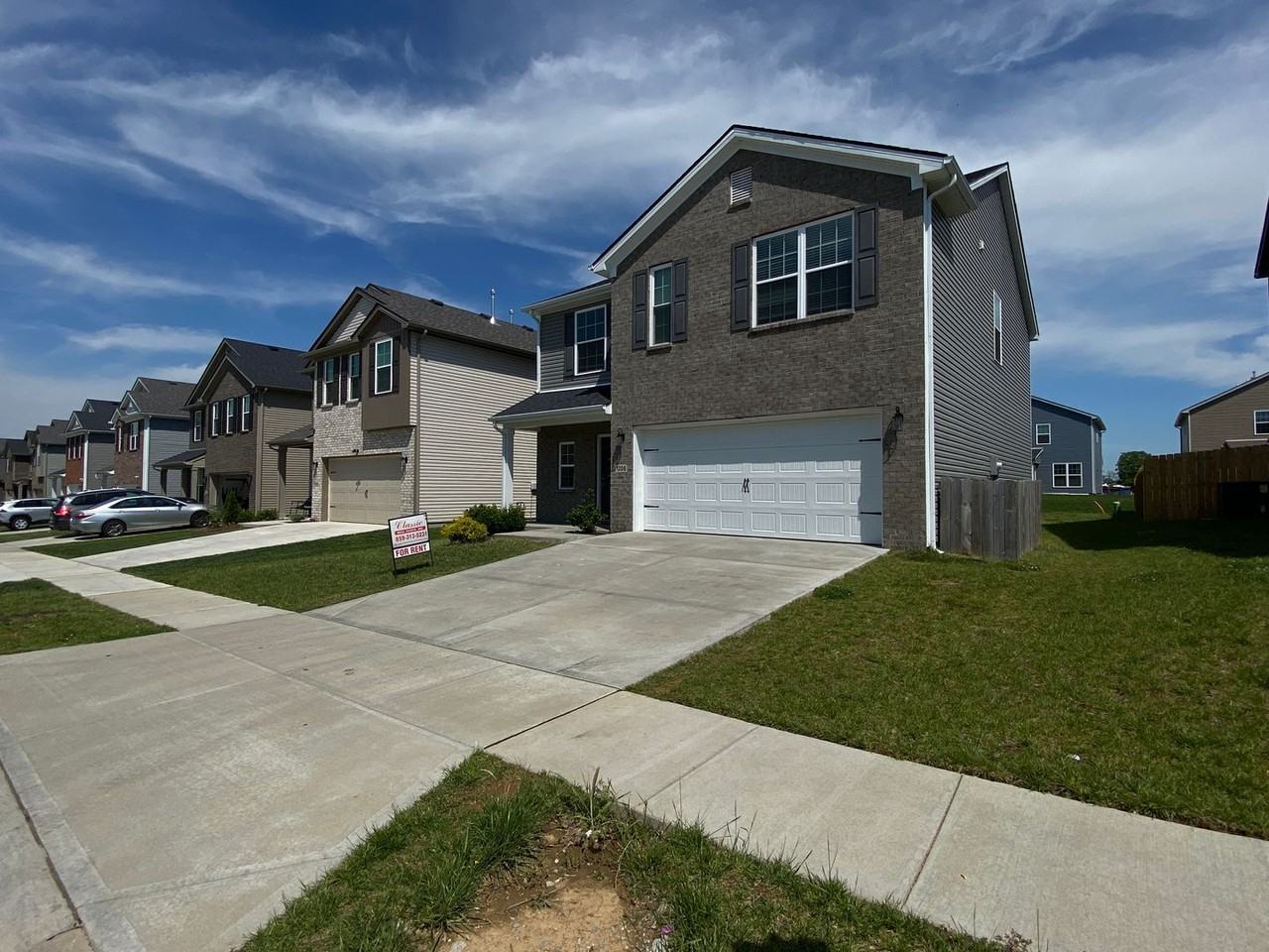 1208 Marlena Ln - Photo 3 of 40