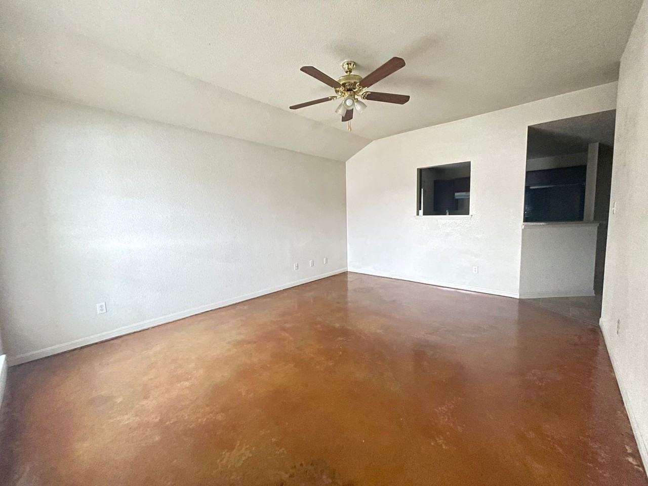 2701 Vernice Loop - Photo 2 of 17