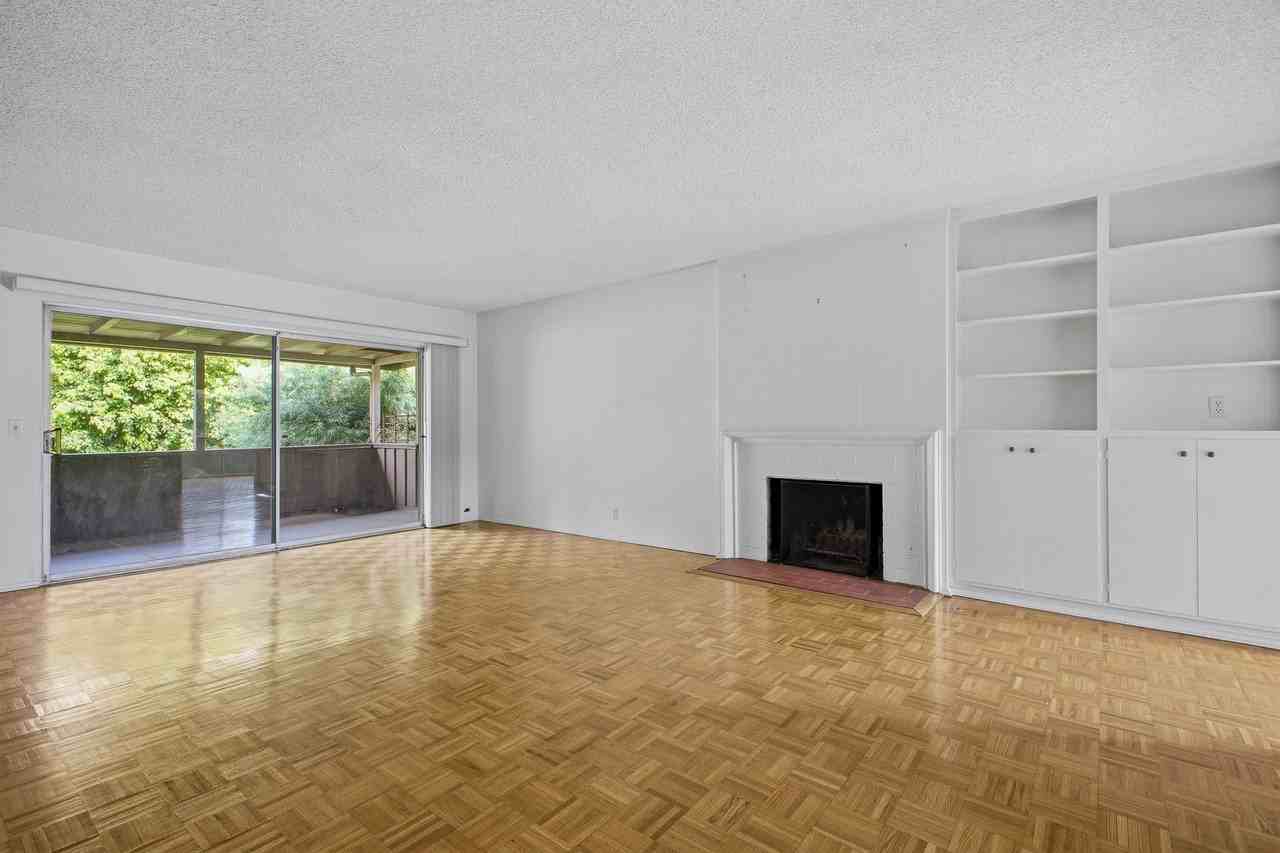 1066 San Pasqual St - Photo 2 of 14