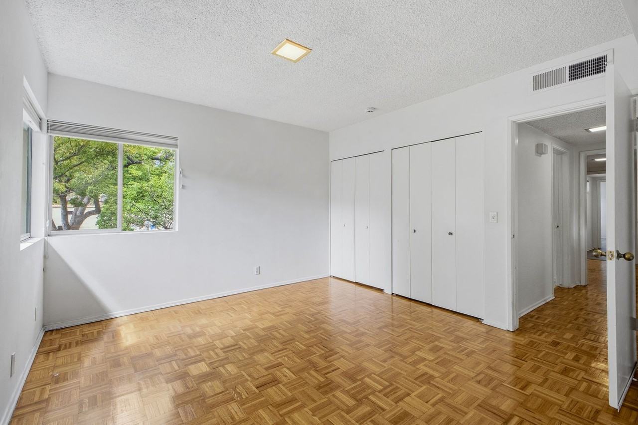 1066 San Pasqual St - Photo 6 of 14