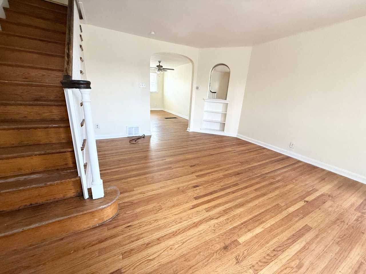 639 Adams Ave - Photo 6 of 29