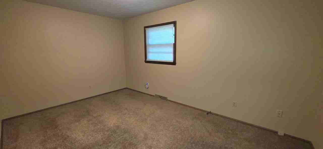 2319 S National Ave - Photo 5 of 8