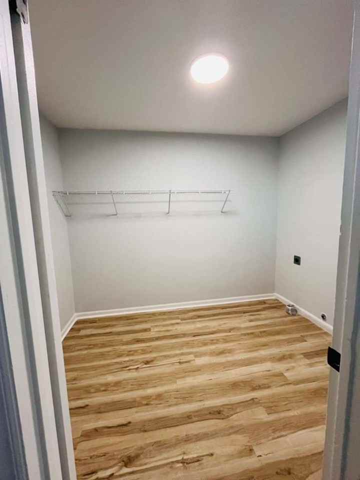 Newly Remodeled 1 Bedroom Apartment - Photo 2 of 5