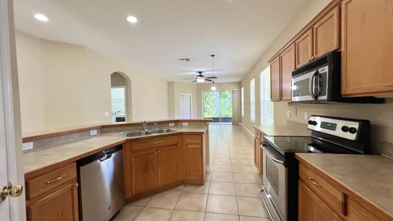 1626 Talon Ct - Photo 4 of 20