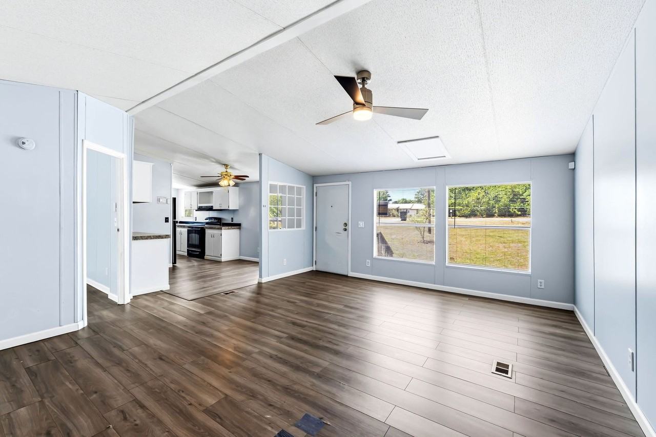 735 Bennock Mill Rd - Photo 4 of 19