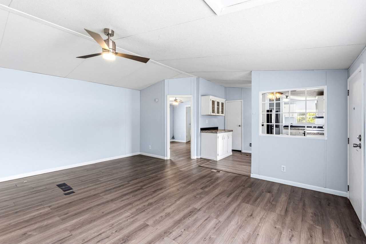 735 Bennock Mill Rd - Photo 5 of 19