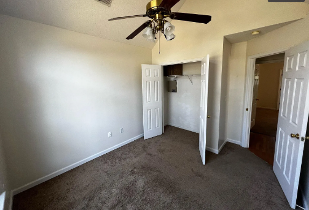 667 Ponderosa Dr - Photo 7 of 9