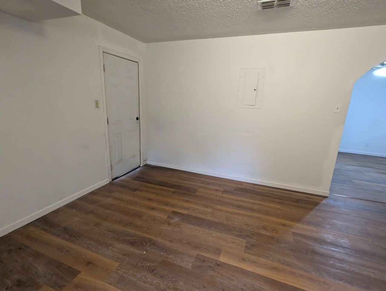 1517 25th St - Photo 6 of 24