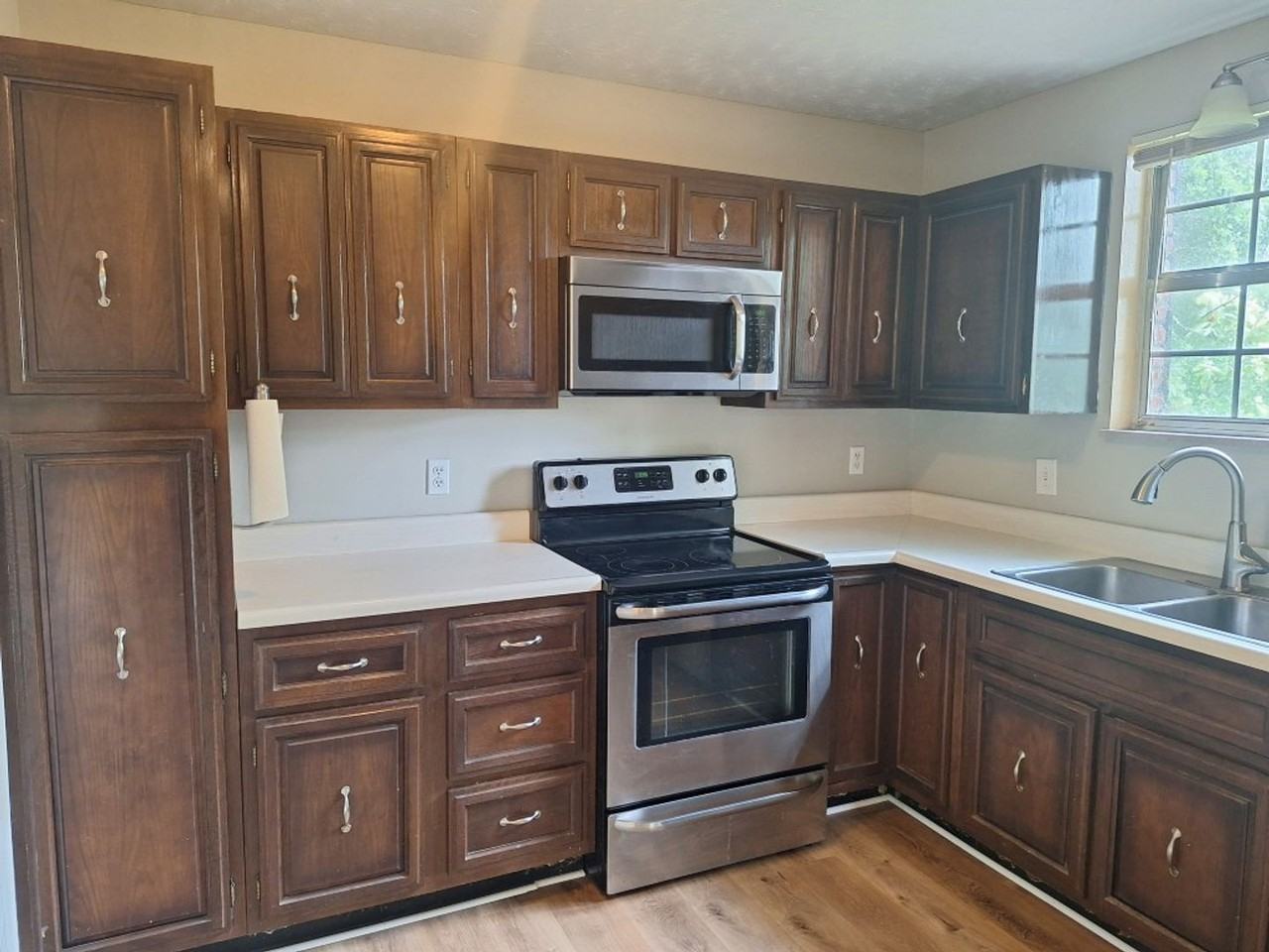 10831 Sonja Dr - Photo 6 of 50