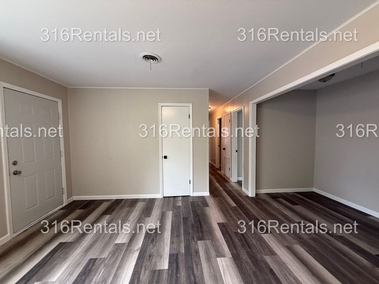 4324 S Dover St - Photo 3 of 18