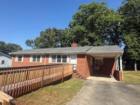 1723 Brook Dr - Photo 1 of 1