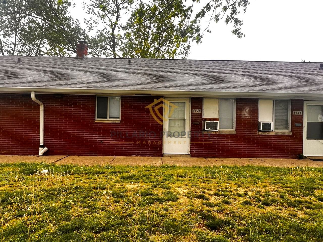 1426 Campbell Ave - Photo 4 of 9