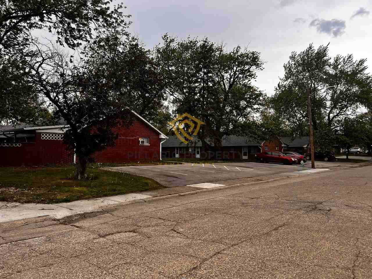 1426 Campbell Ave - Photo 7 of 9