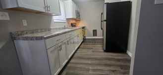 1446 Campbell Ave - Photo 1 of 1