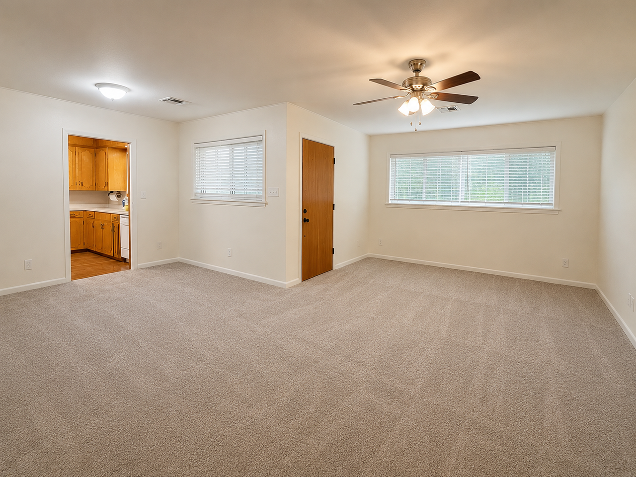 1833 Ray Ave - Photo 5 of 17