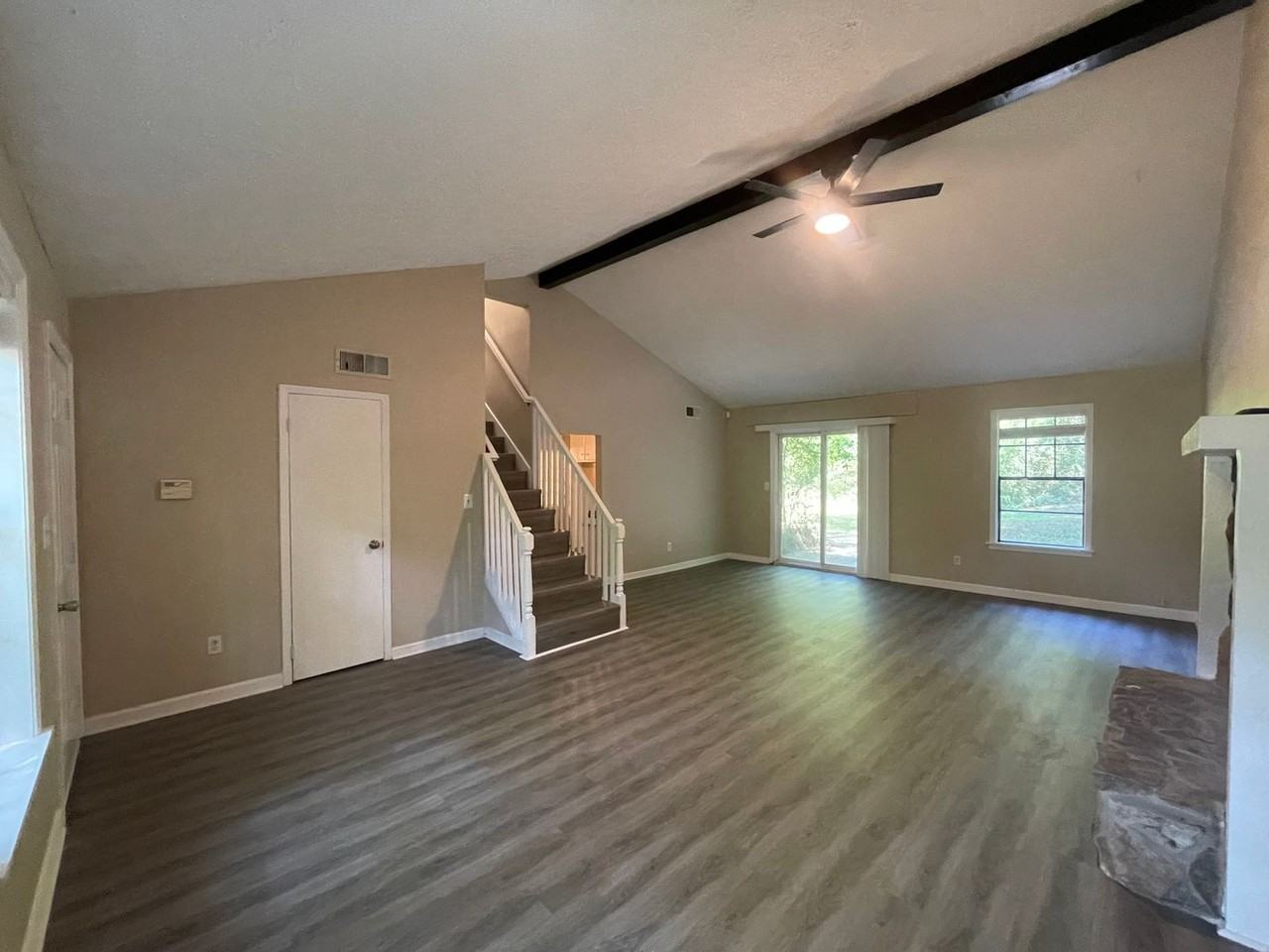 55 Huntridge Dr - Photo 2 of 27