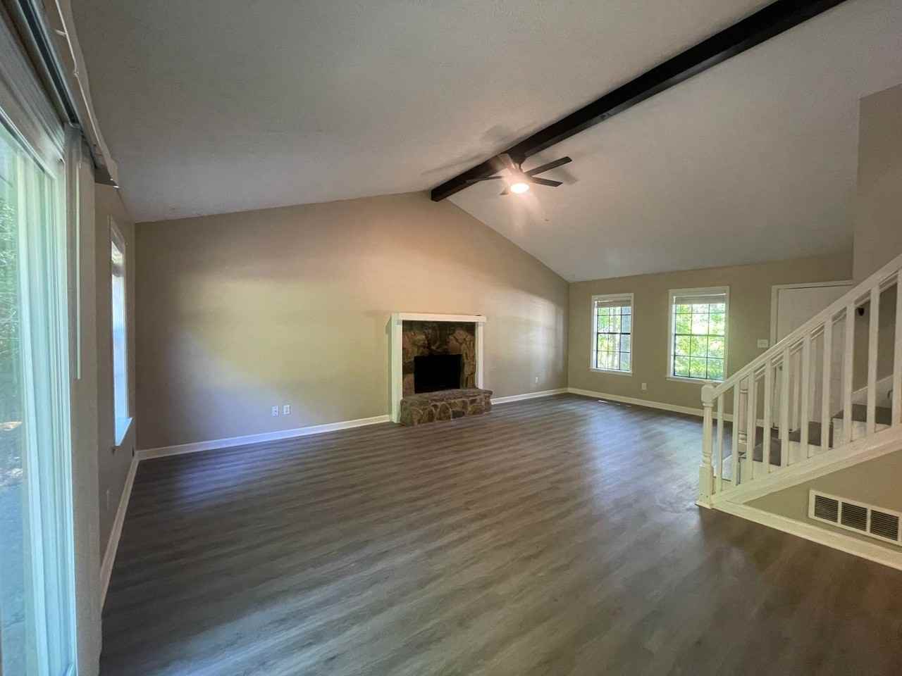 55 Huntridge Dr - Photo 6 of 27