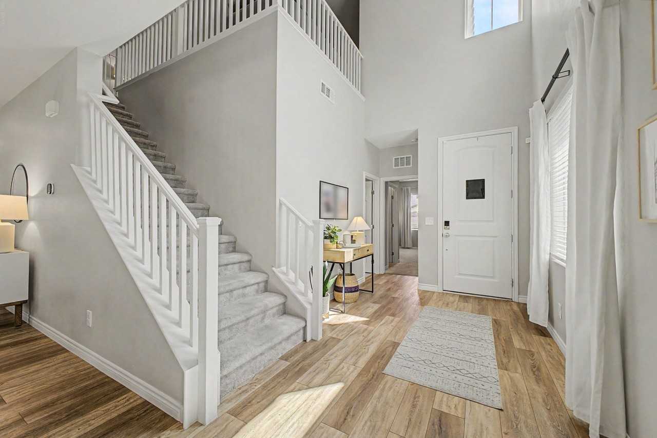 8137 Skye Plum St - Photo 3 of 45