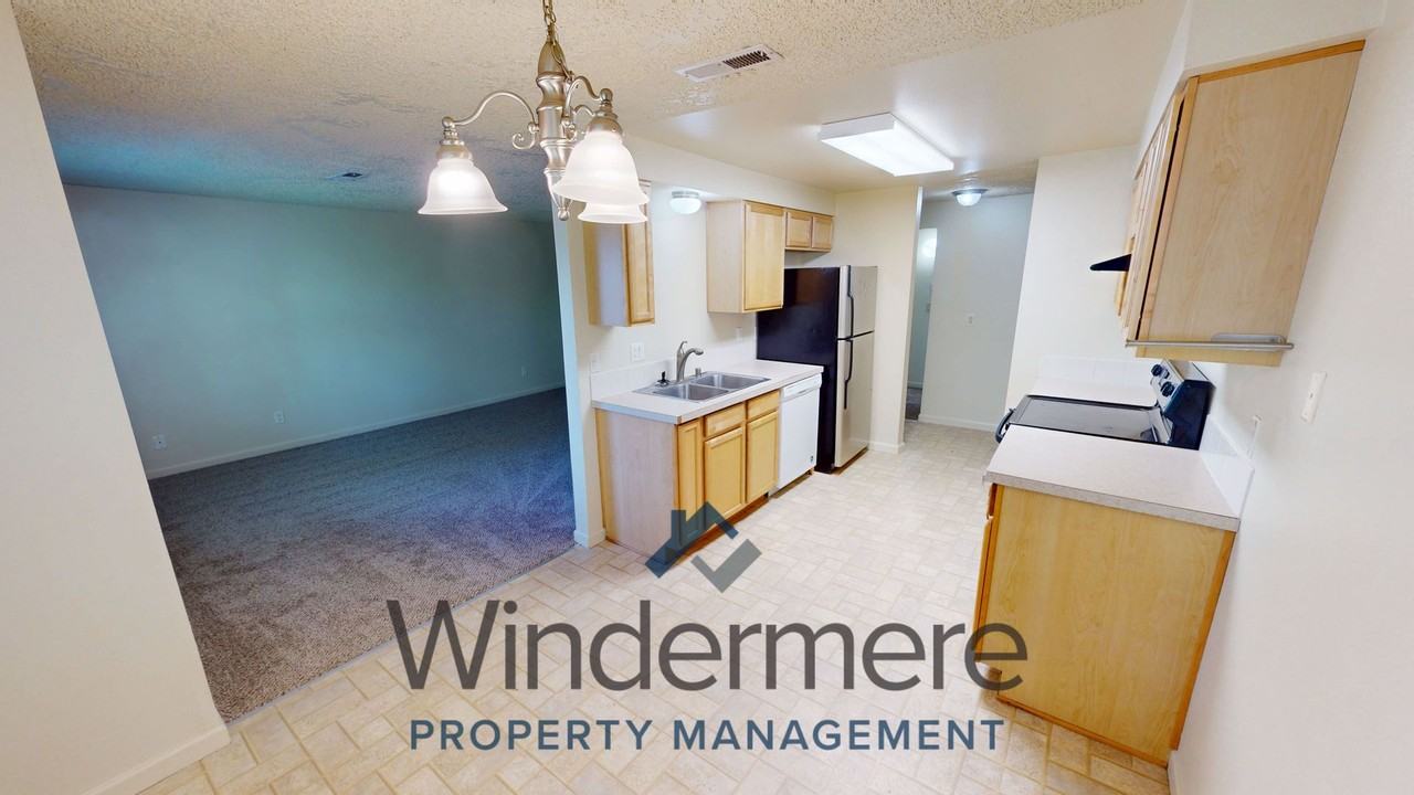 1928 J St #205 - Photo 2 of 10