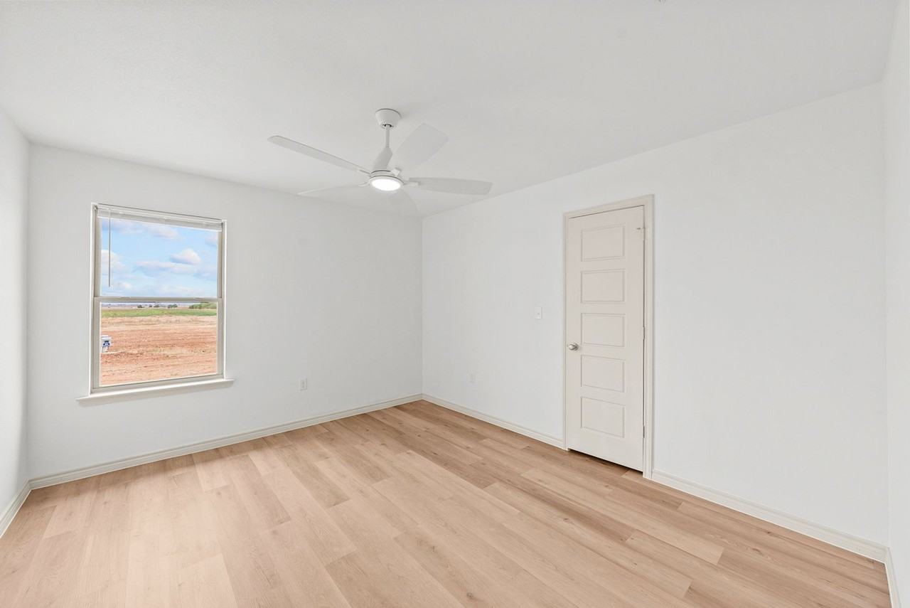 14924 N County Road 1200 - Photo 2 of 33