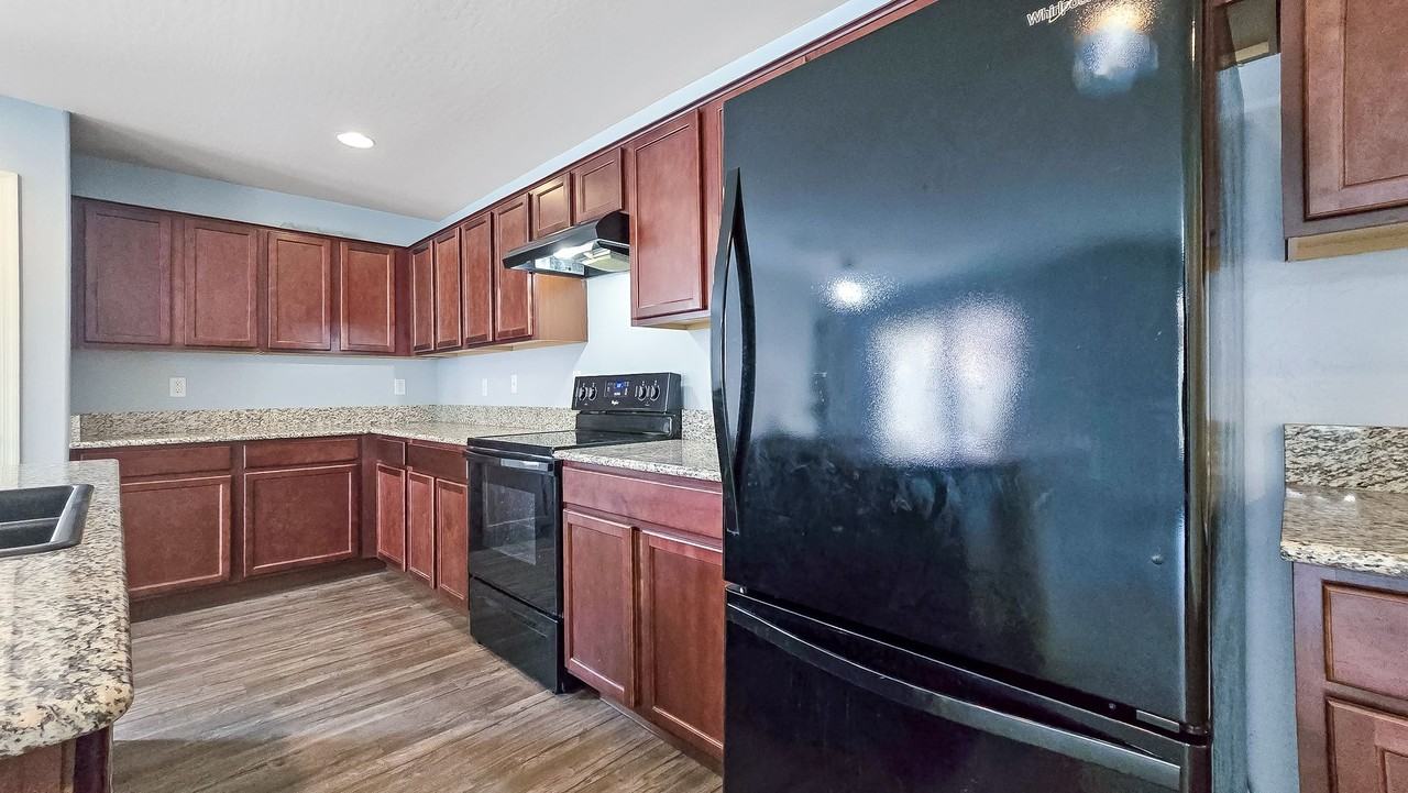1286 N 165th Ave - Photo 6 of 27