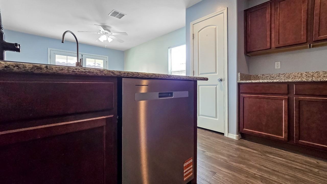 1286 N 165th Ave - Photo 7 of 27