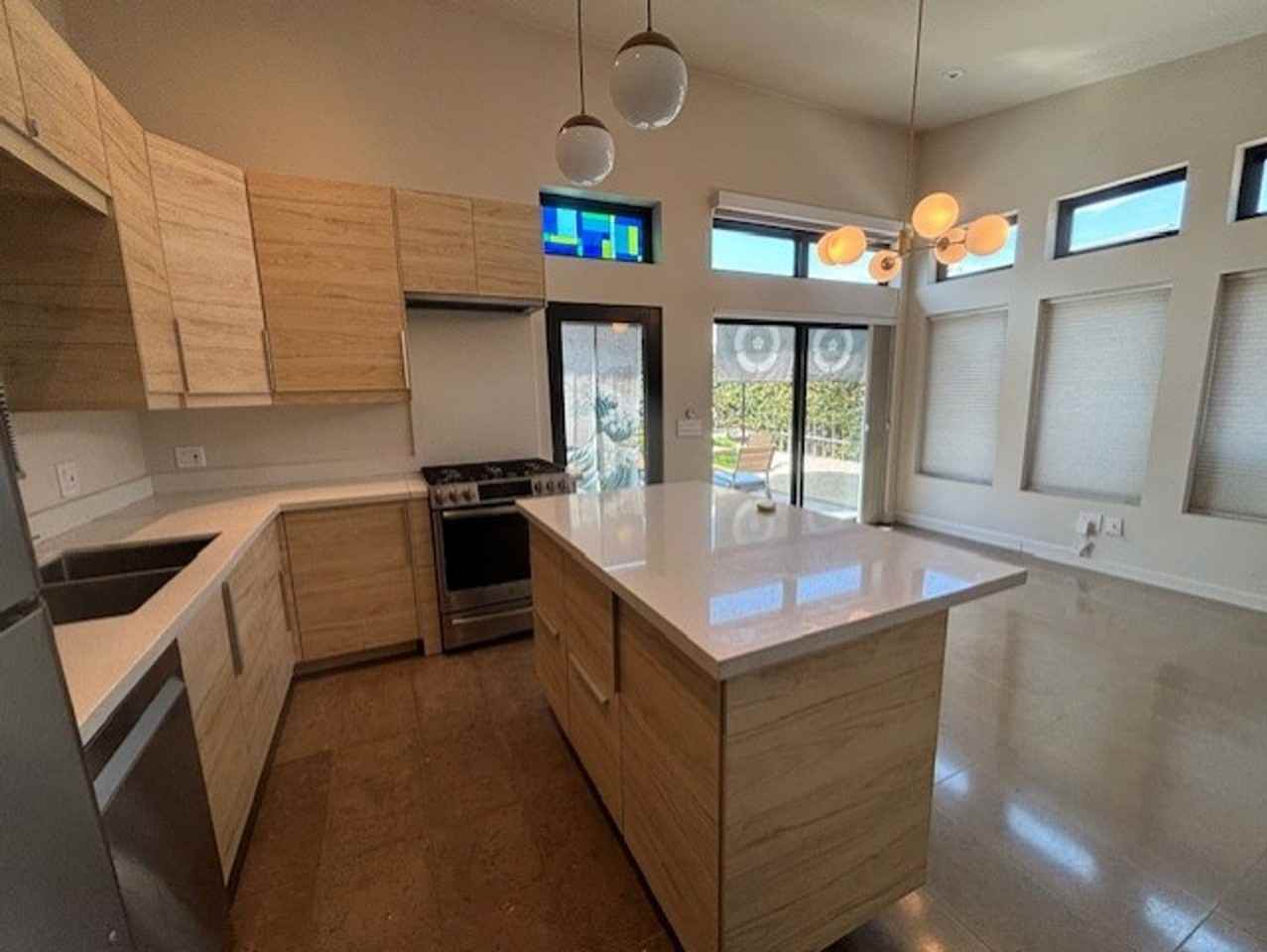 15824 Septo St - Photo 2 of 14