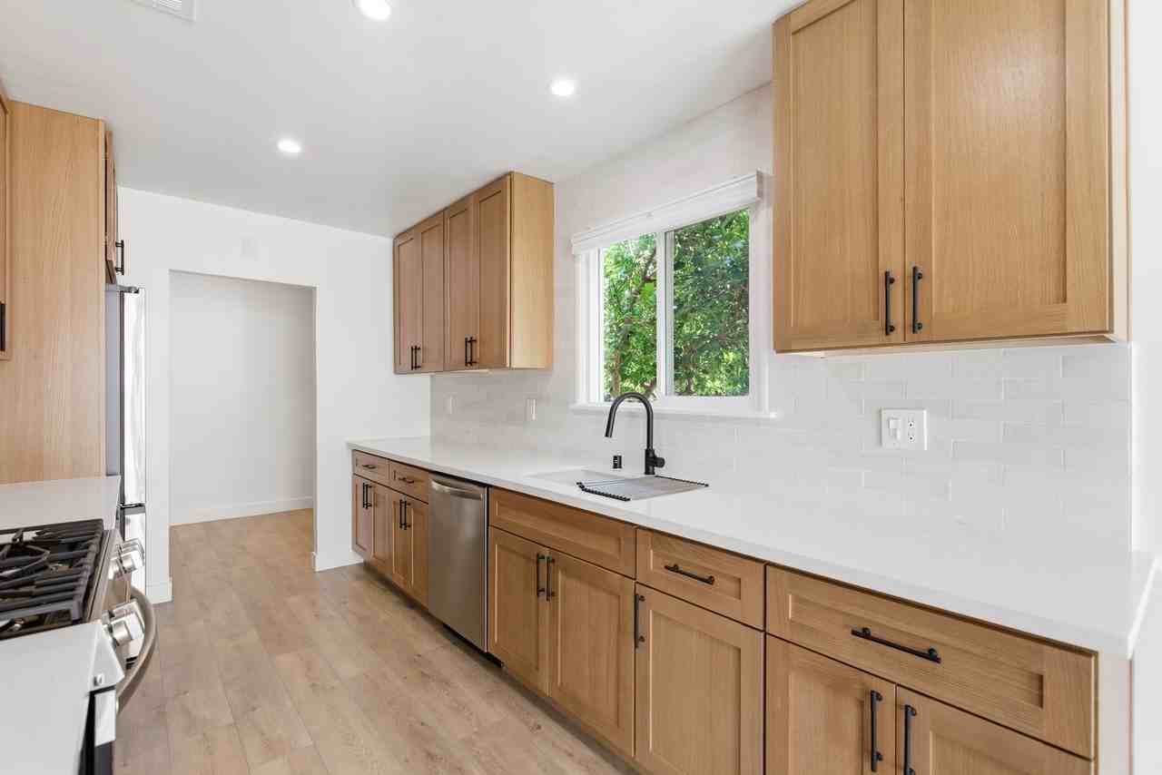 16257 Los Alimos St - Photo 2 of 31