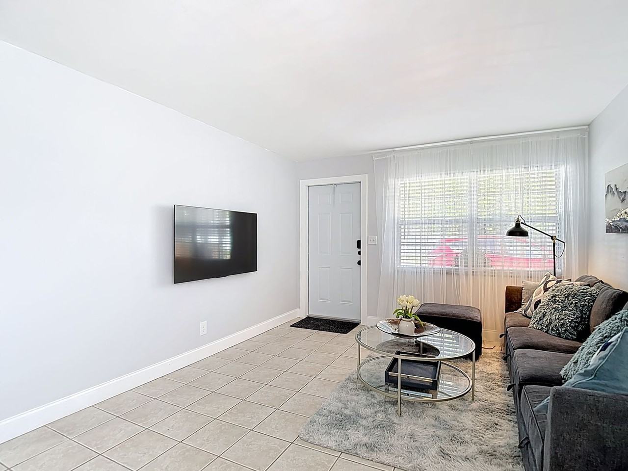 220 Se Jefferson Cir N - Photo 6 of 28