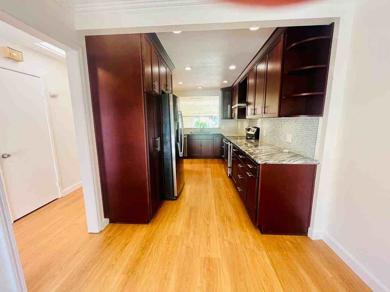 6095 Montgomery Ct - Photo 3 of 20