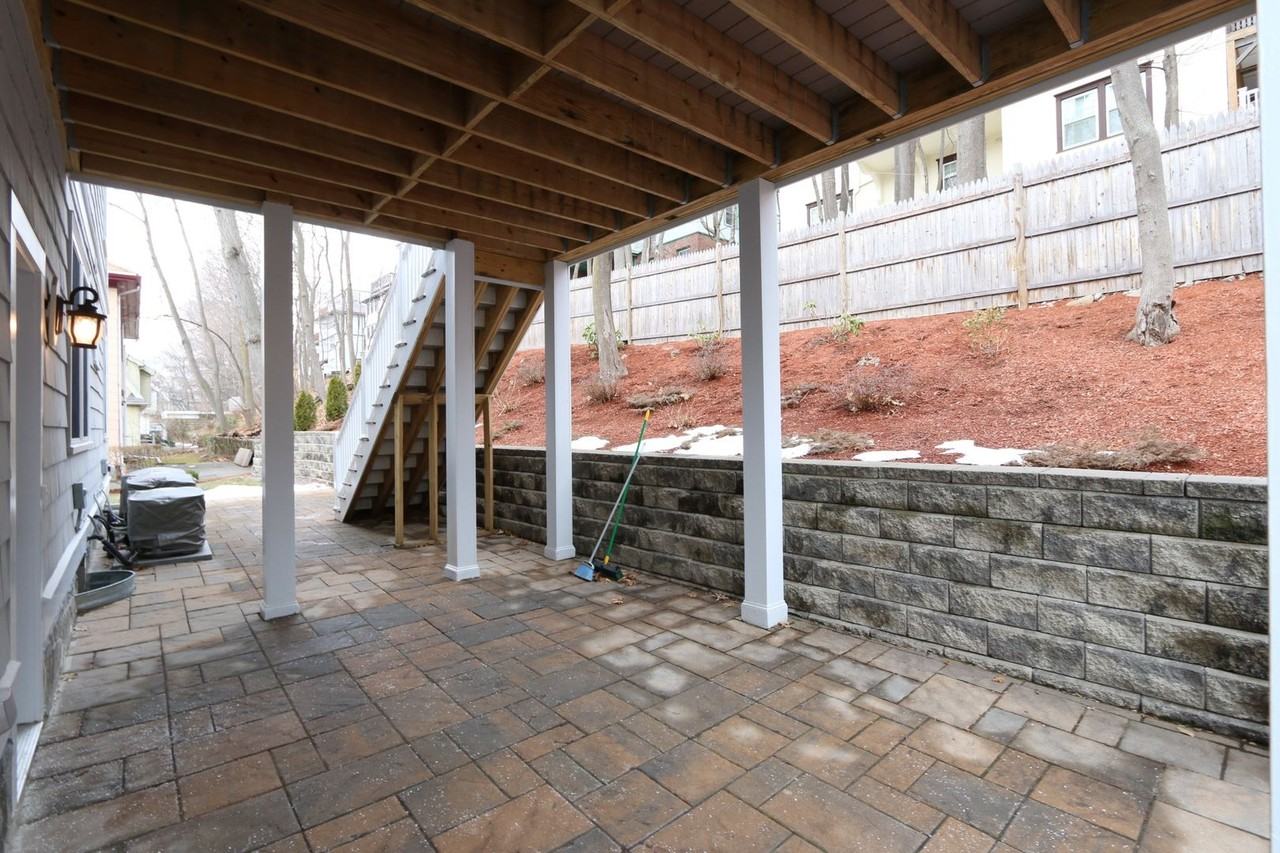 45 Beaconsfield Rd - Photo 2 of 12