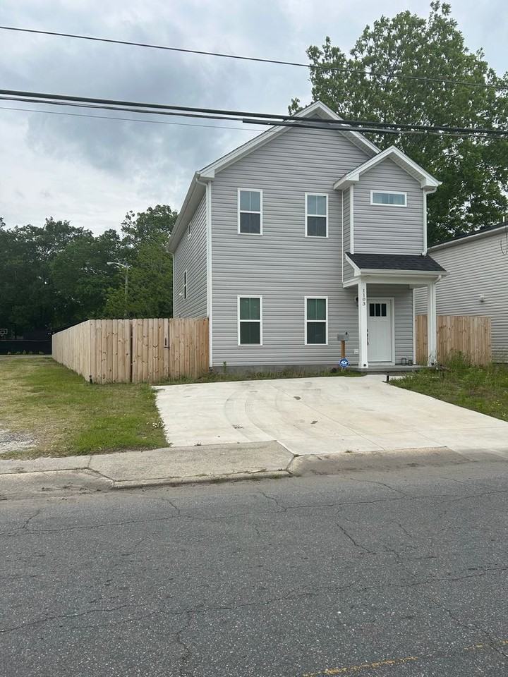 1103 Peartree Rd