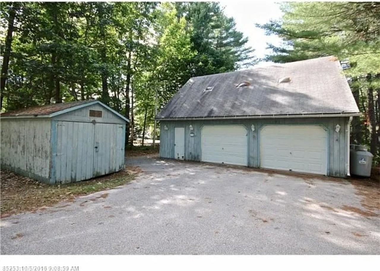 40 Claman Dr - Photo 5 of 32