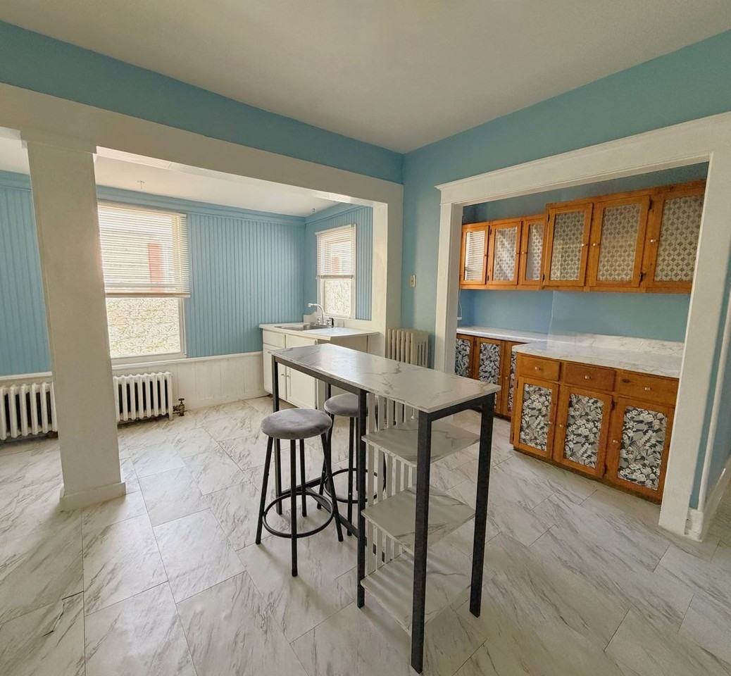 28 Merriam St - Photo 3 of 5
