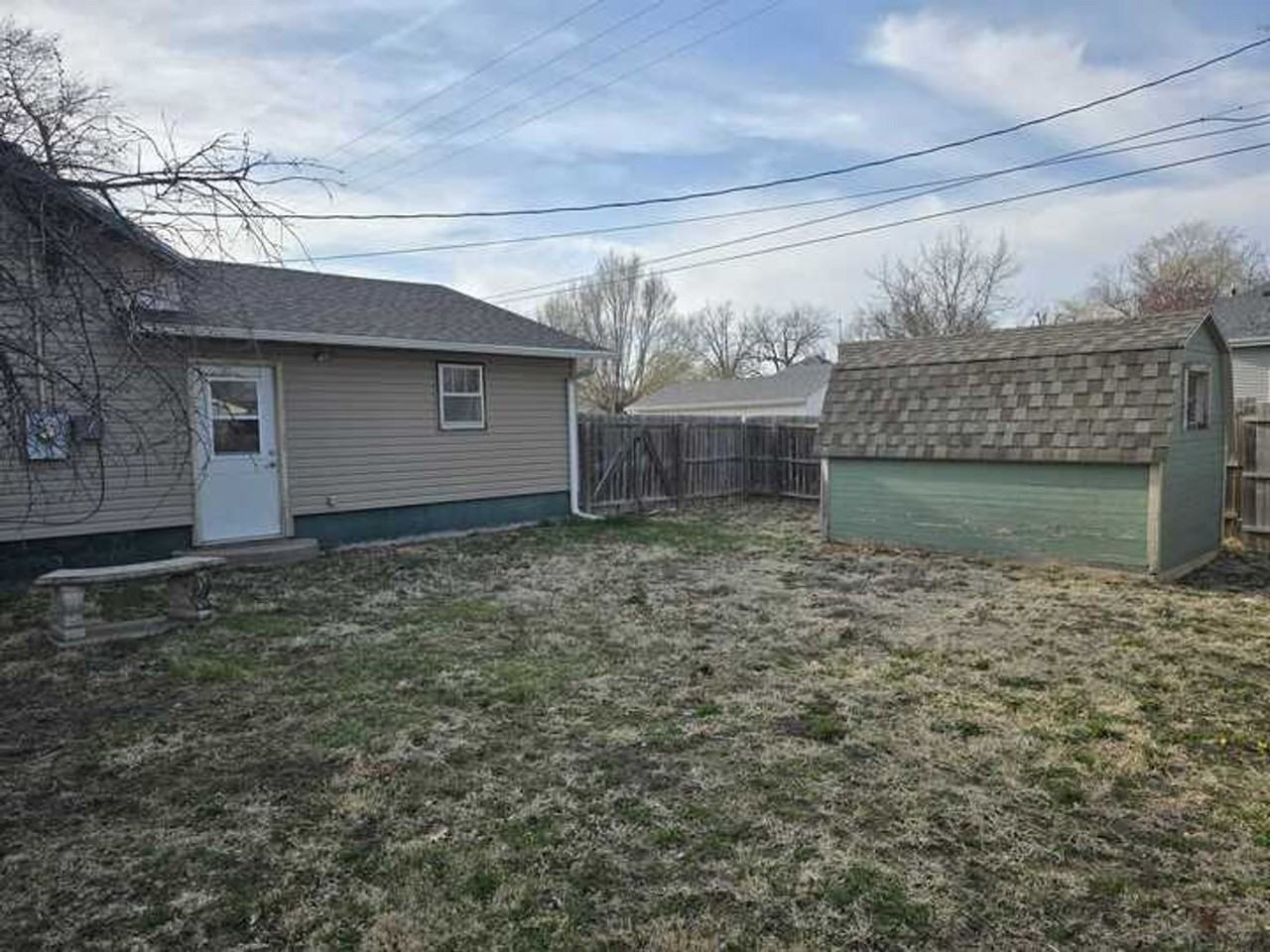 312 W 9th St - Photo 5 of 38