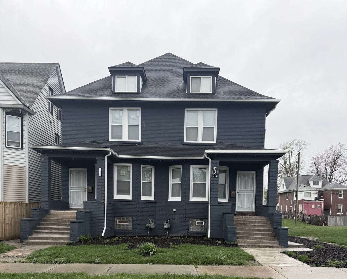1523 Hurlbut St - Photo 5 of 13