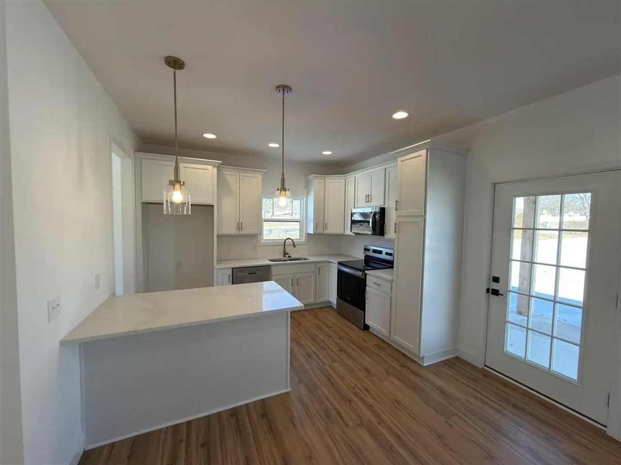 101 Madeline Ct - Photo 6 of 8