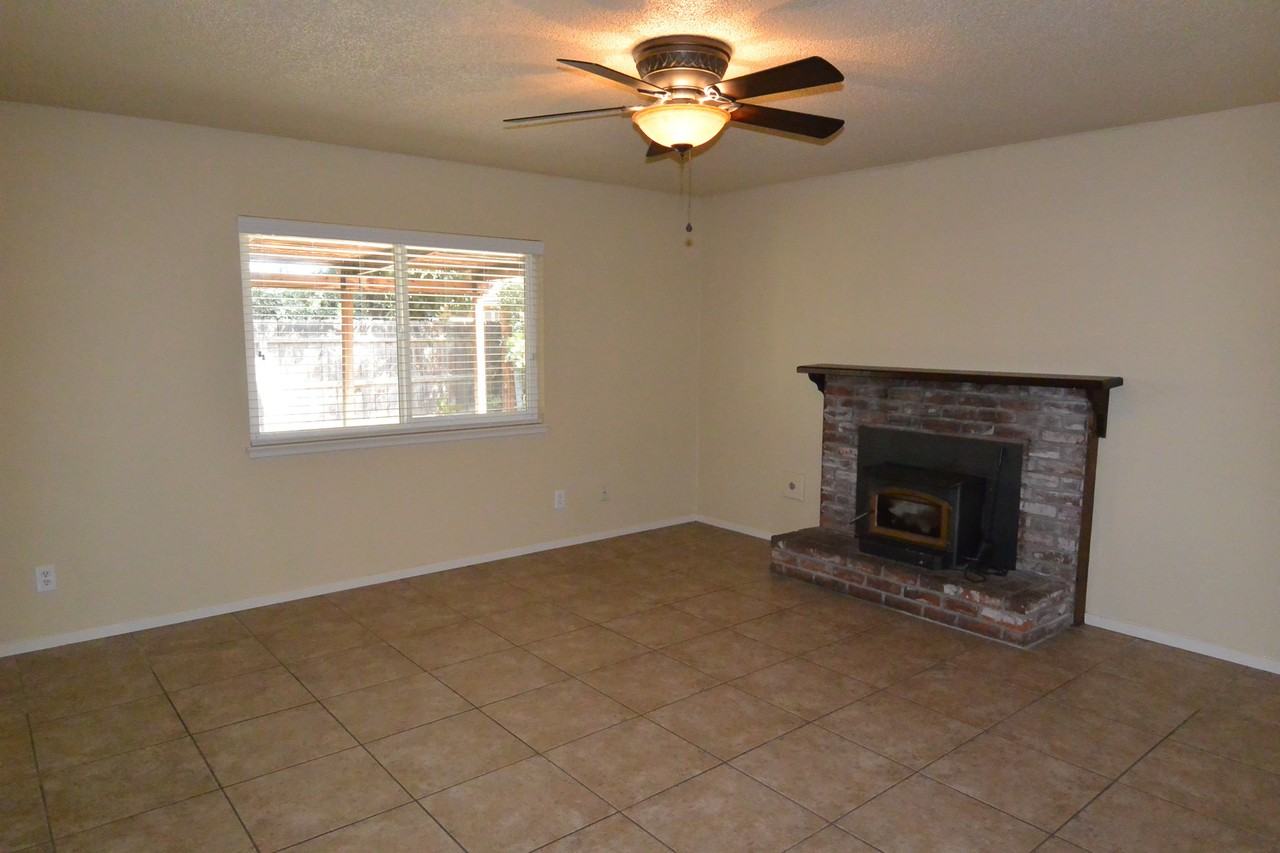 3514 W Laurel Ave - Photo 2 of 14