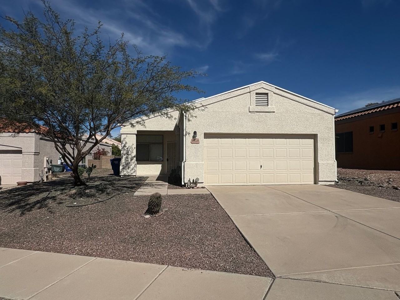 10229 E Calle Cadiz - Photo 2 of 16