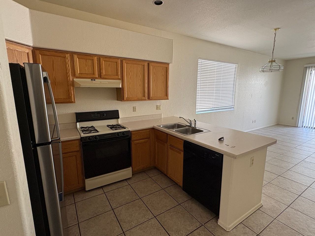 10229 E Calle Cadiz - Photo 3 of 16