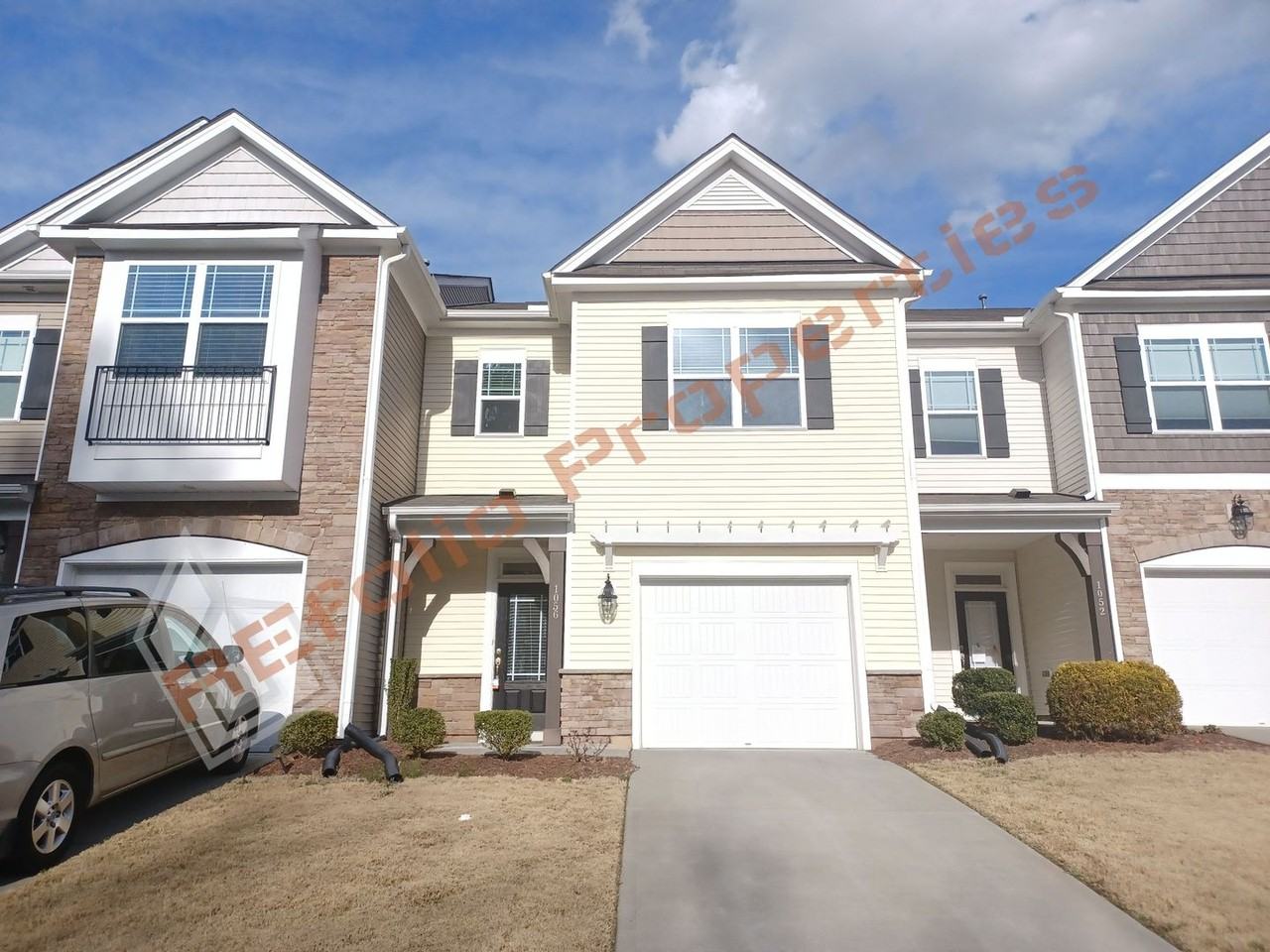 1056 Historic Cir