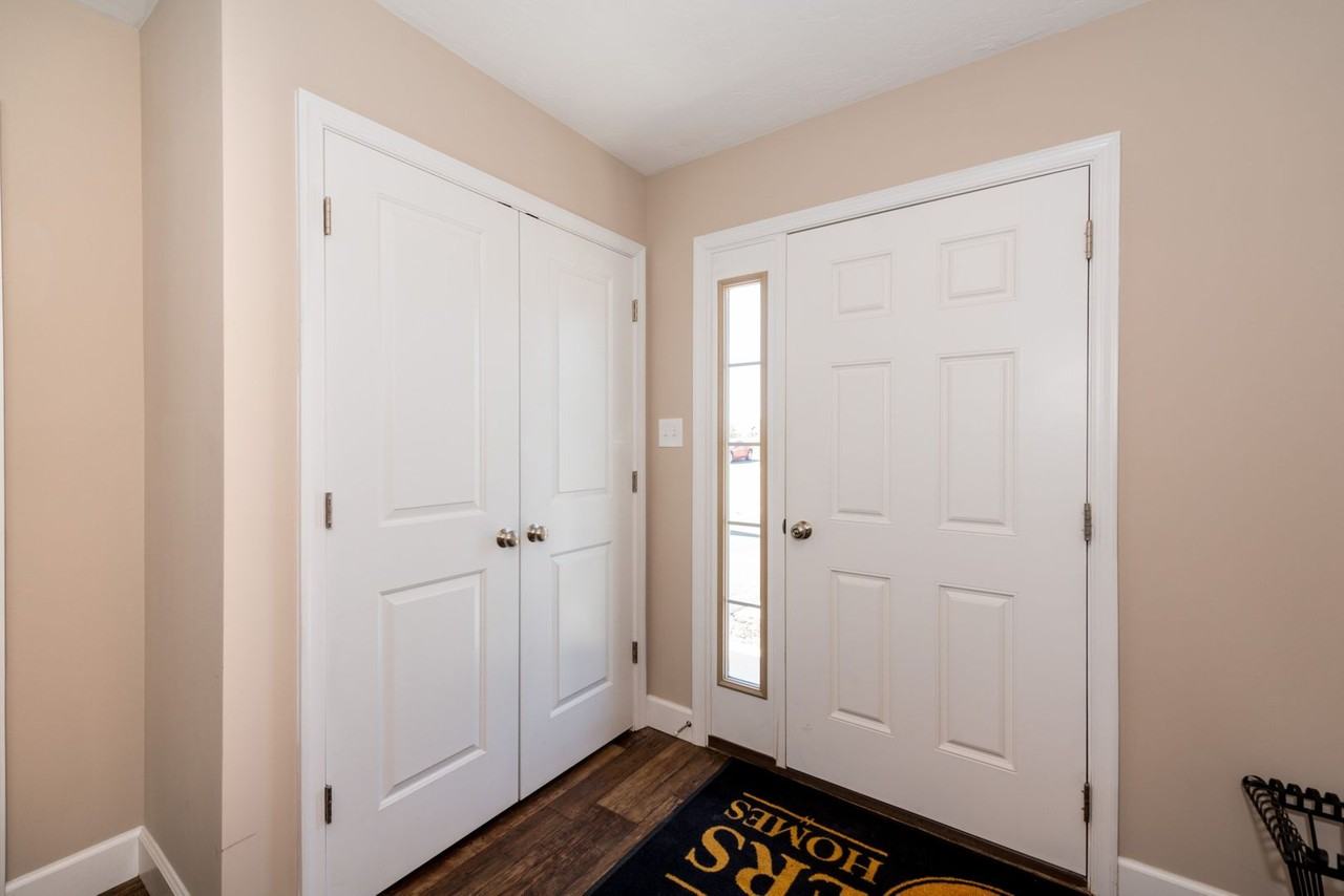 119 Katelyn Dr - Photo 2 of 21